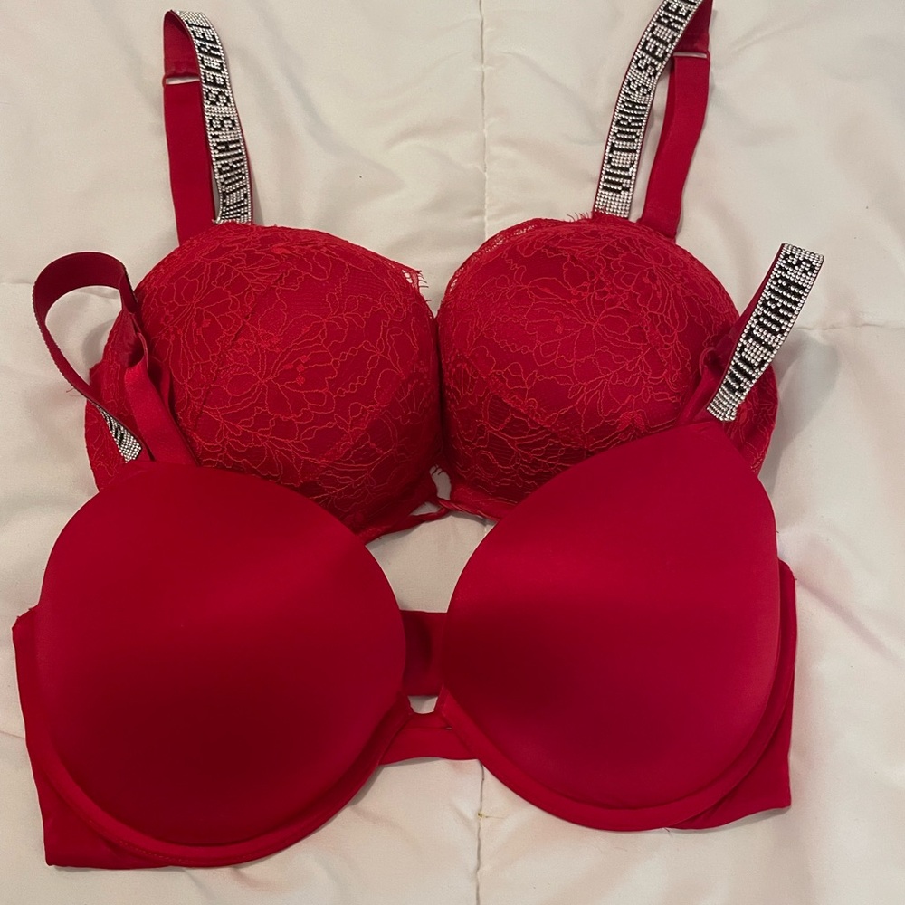 Victoria Secret Red Lace and Smooth Bra Set